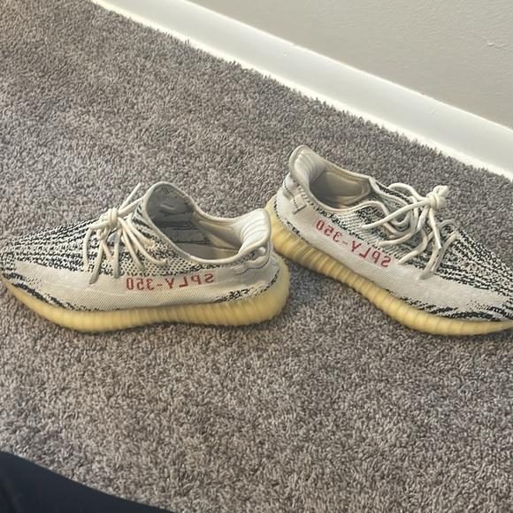 Used size 12 - Picture 4 of 4